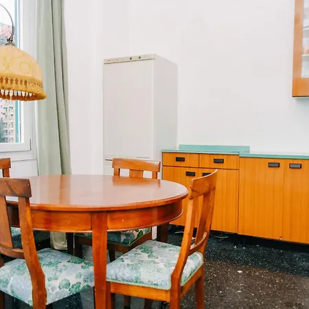Stylish House In The Heart Of 제노바